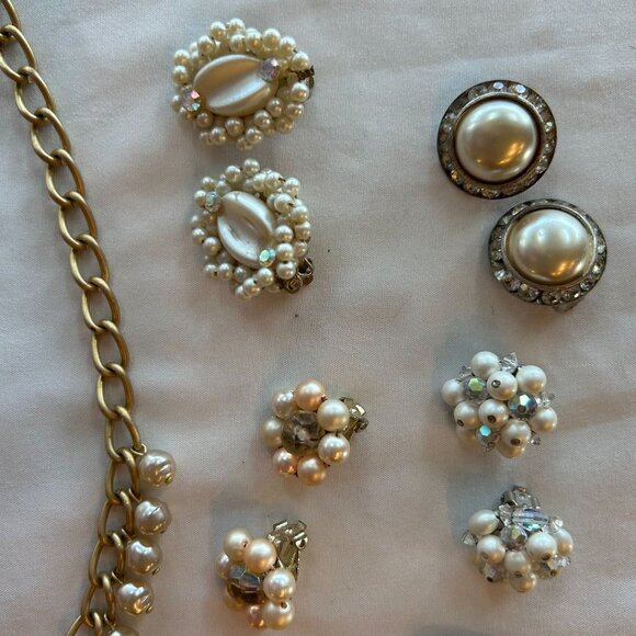 Vintage Pearl Jewelry Lot# 1 Necklace Bracelets & Clip Earrings - Classy Enough - Picture 4 of 6